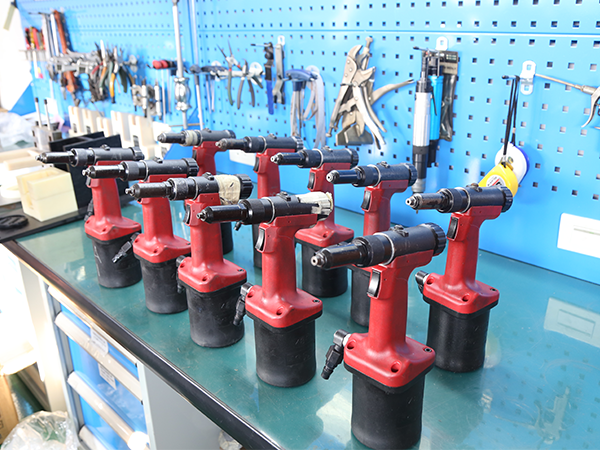 速耐氣動拉釘槍